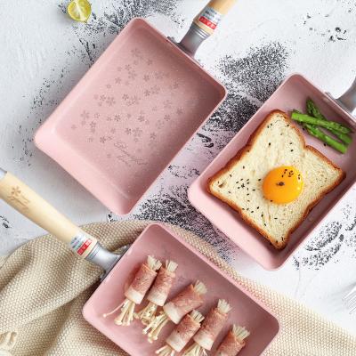 China Pan Tamagoyaki Omelette Non-Stick Pan Frying Viable Fried Egg Chicken Steak Pancake Cooking Pan Handle Kitchen Cookware Sets Wooden for sale