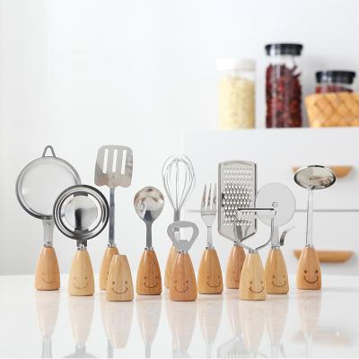 China Full Set Viable Grooved Turner Soup Spoon Egg Beater Bottle Opener Fork Pizza Cutter Dent-Pick Holder Peeler Zester Kitchen Tools for sale