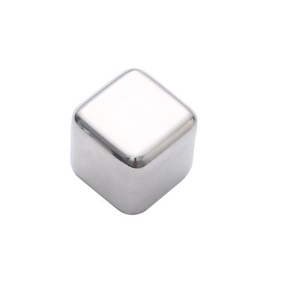 China Food Grade Sustainable Wholesale Metal Reusable Stainless Steel Ice Cube Ice Globes for sale