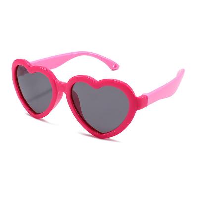 China Love Shaped New Children's Sunglasses Silicone Love Shaped Outdoor Kids Polarized Sun Glasses Boys Girls Custom for sale