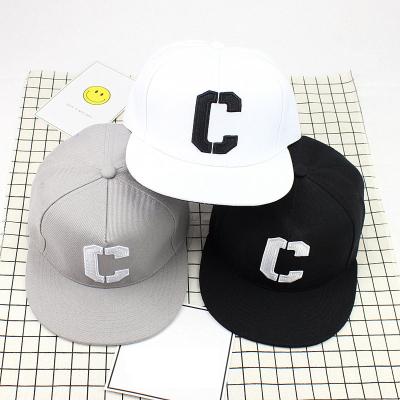 China JOINT 6 Panel Embroidered Sports Men's Hip Hop OEM Vintage Caps Snapback Hats Custom Black And White Snapback Hats for sale