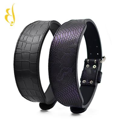 China Custom Genuine Leather Python and Crocodile Pattern Weightlifting Belt Lever Weightlifting Belts for sale