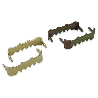 China Rust Wear Resistant Durable Group Serrated Hangers For Art Display System Frame Hooks for sale