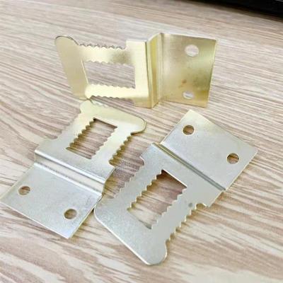 China Durable Wear Resistant Rust Supply Metal Picture Frame Hanger Hooks For Photo Frame Accessories Wholesale for sale