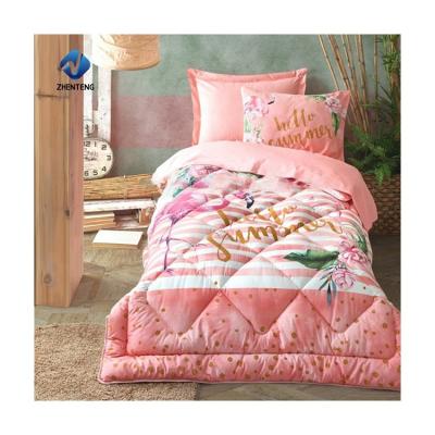 China Hotel Factory Wholesale Luxury Soft King Size Bedding Quilt For Home for sale