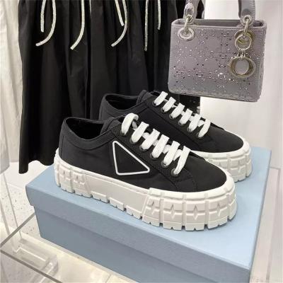 China Fashion Trend Canvas Leather Platforms Shoes Women Chunky Sneakers Fashion Shoes Women Designer Shoes Luxury for sale