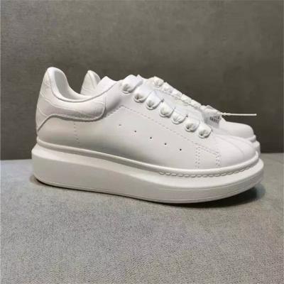 China 2020 Fashion Trend New Quality Original White Casual Sneakers Queen Women Designer Genuine Leather Luxury Shoes for sale