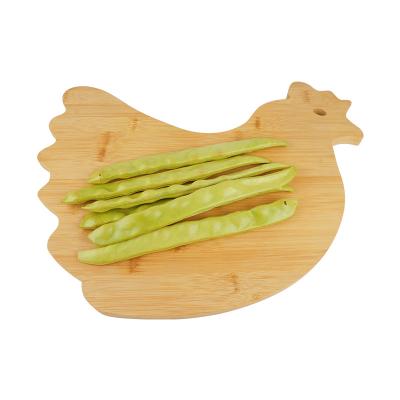 China Sustainable Bamboo Animal Shaped Cutting Board Chicken Shape Wooden Meat Grinder for sale