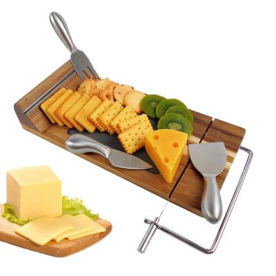 China Sustainable Wooden Serving Board Acacia Wood Serving Tray With Knife Set for sale