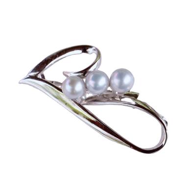 China Daily life elegant brooch natural pearl brooch high-grade corsage fashion jewelry for sale