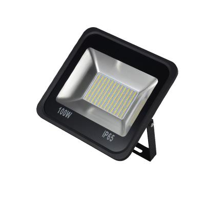 China Top Quality Easy Installation Newcomers Led Spot Light Solar Powered Outdoor Flood for sale