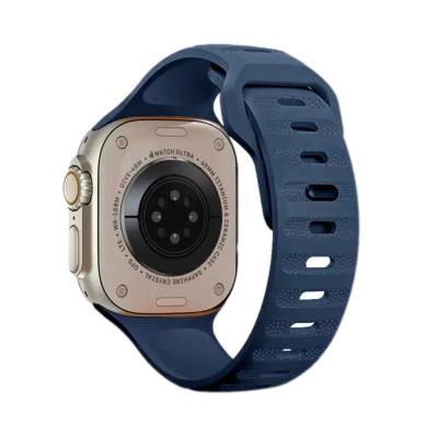 China Silicone Sports Silicone Strap for Apple Watch 42/44/45MM Soft Skin-friendly Silicone Watch Band for i Watch Series 8 44mm Strap for sale