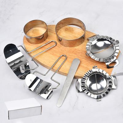 China Sustainable Kitchen Pastry Tools 304 Stainless Steel Pie Dumpling Press Mold Set With Dough Rolling Ring for sale