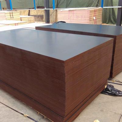 China Exterior Melamine Glue Film Faced Marine Plywood Plywood With Poplar Core for sale