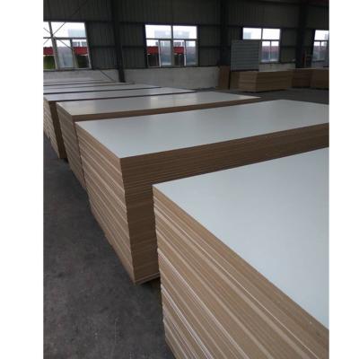 China Outdoor Warm White Color 18mm Mlemaine Faced MDF Sheets for sale