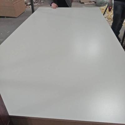 China 18mm Moisture Proof MDF With Warm White Melamine Paper for sale