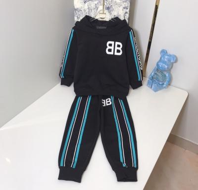 China Polyester Kids Hoodie Sweatshirt Cotton/Cotton Designer 2 Piece Set Boy Sports Sets for sale