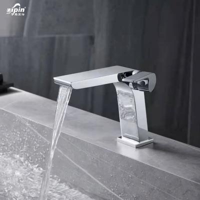 China Yipin Metered Faucets Newly Designed Bathroom Basin Faucet Waterfall Basin Faucet Mixer Tap Luxury Bathroom for sale