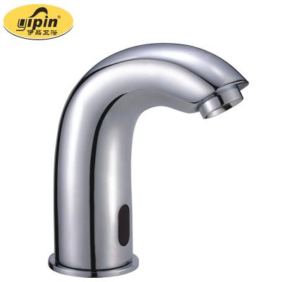 China New Trend Single Hole Bathroom Basin Deck Faucets Sensor Sense Faucets Automatic Cold Water Single Tap Infrared Single Mount Sensor for sale