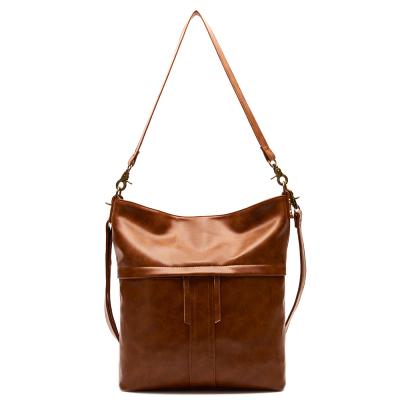 China High Quality Fashion Brown Leather Handy Messenger Bag Dating Work Multifunctional Messenger Bag for sale