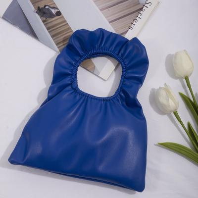 China Hot Selling Water Resistant Amason Pleated Cloud Bag PU Leather Fashion Female Handbags for sale