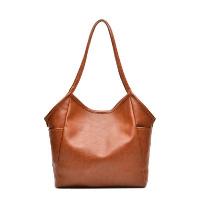 China PORTABLE Capacity Tote Bag Space Texture Oil Wax Leather Brown Chestnut Work Date Tote Bag for sale