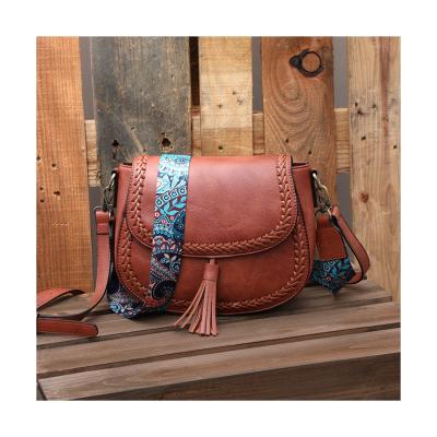 China Vintage Exquisite And Practical Daily Fashionable Texture Bag Lightweight Shoulder Handbags for sale