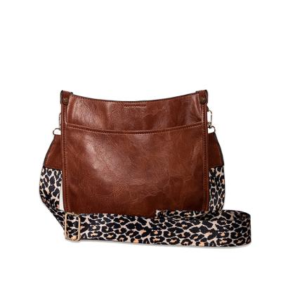 China Handy Leopard Print Adjustable Handbag Vintage Metal Buckle Connection Shoulder Strap Handbag for sale