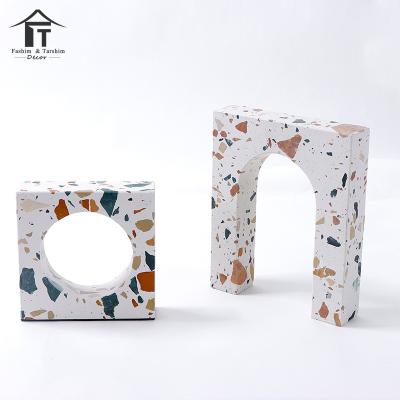 China Modern Nordic Natural Stone Home Decoration Multicolor Abstract Sculpture Tabletop Home Decoration Pieces for sale