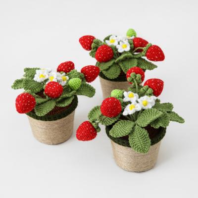 China Wadding Chat DIY Handmade Crochet Car Ornaments Wool Yarn Multi-heads Strawberry Stalk Potted Plant Knitting Decoration for sale