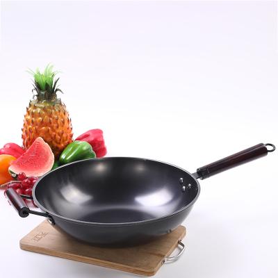 China Sustainable High Quality Chinese Traditional Commercial Cooking Non Stick Wok Pan Hand Hammered Wok Pan for sale