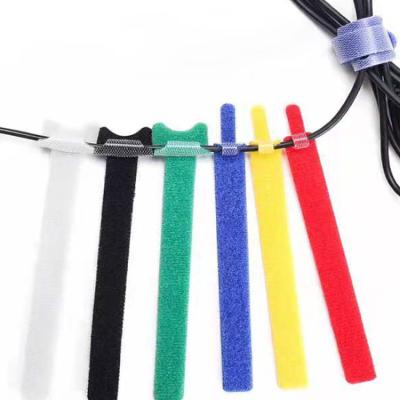 China Durable Adjustable Loop Hook And Loop Strap Custom Color Strong Self Adhesive Nylon Fastening Link for sale