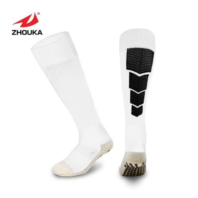 China 2019 Hot Selling Viable Football Sports Socks Quick Dry Breathable Socks Men Wholesale High Quality Knee Football Socks for sale