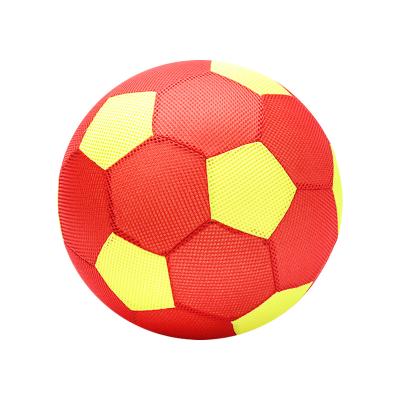 Cina Inflatable Water Bouncing Ball Beach Ball Kids Toy Ball Yexi PVC Toys Soccer Mesh Cloth Soccer Ball Customized Beach Ball For Kids AQ8F818 red-y in vendita