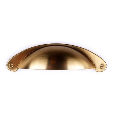 China Wholesale Easy Install Brushed Gold Brass Drawer Knobs Pulls Cup Shell Pull Dresser Handles Cabinet Handles Knob Door Pull 76mm Z-2930 for sale