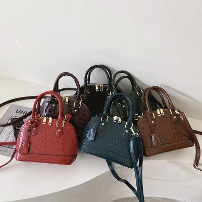 China 2021 High Quality Fashion Crocodile Pattern Cross - Body Bag For Women Solid Color Mini Handbags And Purses for sale