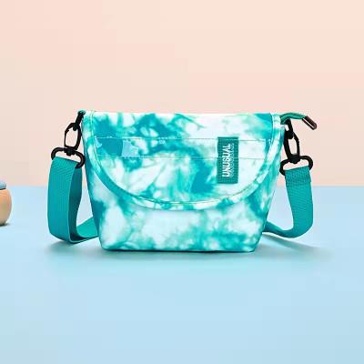 China Fashionable and Latest Wild Messenger Bag Ladies Street Fashion Trend Fashion Shoulder Bag Tie Dye Gradient Shoulder Bag for sale