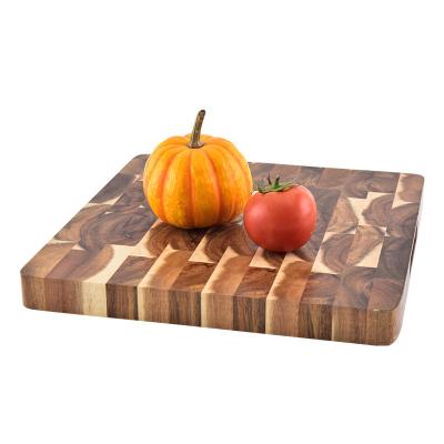 China New Design Sustainable Wholesale Acacia Wood Chopper With Juice Groove, Square Wood Cutting Board for sale