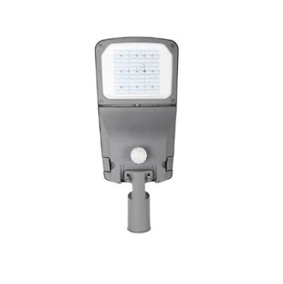 China Outdoor Streetlights LED Road Lamp with High Luminous Efficiency and IP65 Waterproof for sale