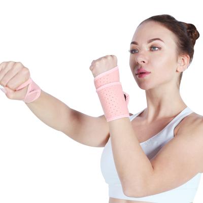 China 2021 New Adjustable Comfortable Adjustable Wrist Strap Warm Weightlifting and Compression Wrist Support Adult Bandage for sale