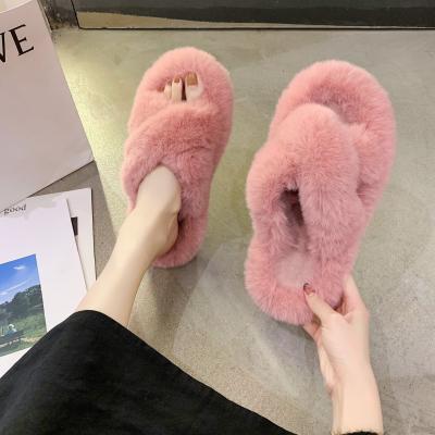 China 2021 Winter Slides Warm Fluffy Bedroom Fashion Trend Luxury Cross Strap Shoes Fox Flat Custom Women's Faux Fur Slippers For Lady for sale