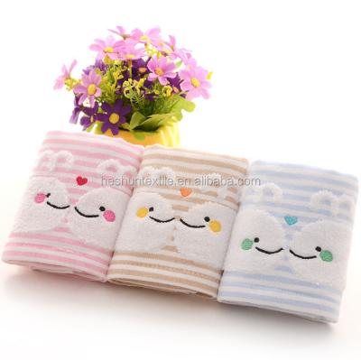 China Compressed 100% Cotton Jacquard Embroidered Penguin Children Kids Towel for sale