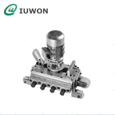 China Iuwon Automatic Steel Standing Seam Metal Roof Machine For Sale OEM for sale