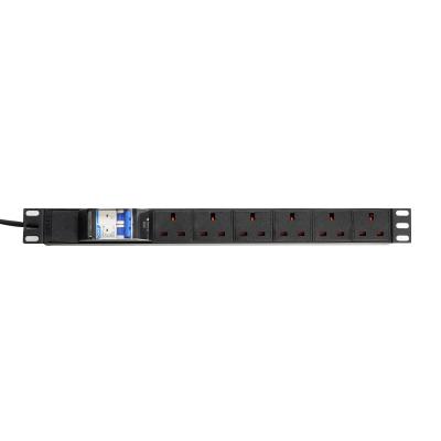 China Universal PDU Socket For Cabinet 19 Inch 1U 6 Way UK Standard Rack Mount PDU With 2p Circuit Breaker Extracting PDU for sale