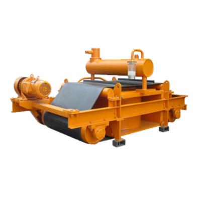 China Factory Oil Cooled Belt Iron Electromagnetic Separator RCDF Discharging Electric Magnetic Separator à venda