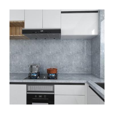 Cina 80cm di larghezza adesivo di marmo anti-olio carta da parati impermeabile cucina di design moderno PVC cucina backsplash adesivo in vendita