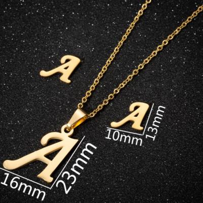 China Stainless Steel Romantic Heart Initial Necklace A-Z Alphabet Necklace Tiny For Women Girls Kids Personalize 26 Letter Jewelry Set for sale