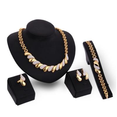 China New Romantic 4 Piece Women Fashion Luxury Saudi 18K Gold Plated Dubai Multi Crystal Jewelry Set Wedding Gift African Bridal for sale