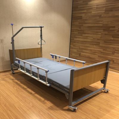 China High quality hospital multifunctional electric homecare hospital bed metal nursing bed for sale