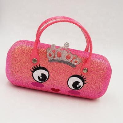 China Yifan High Quality Kids Portable Glass Case Eco-Friendly Girls Party Accessories Shiny PU Leather Sunglasses Case for sale